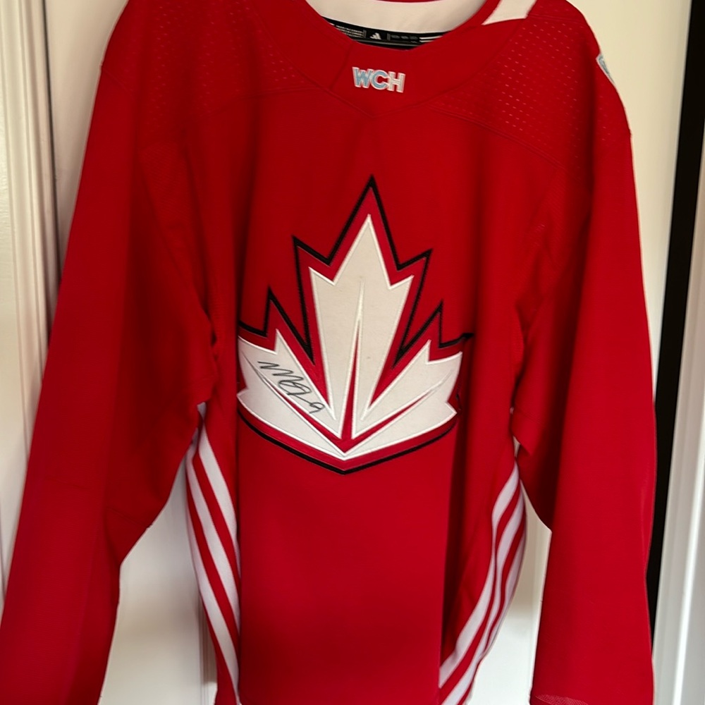 AUTHENTIC PREGAME WARM UP JERSEY WORN AND AUTOGRAPHED BY #9 Matt Duchene